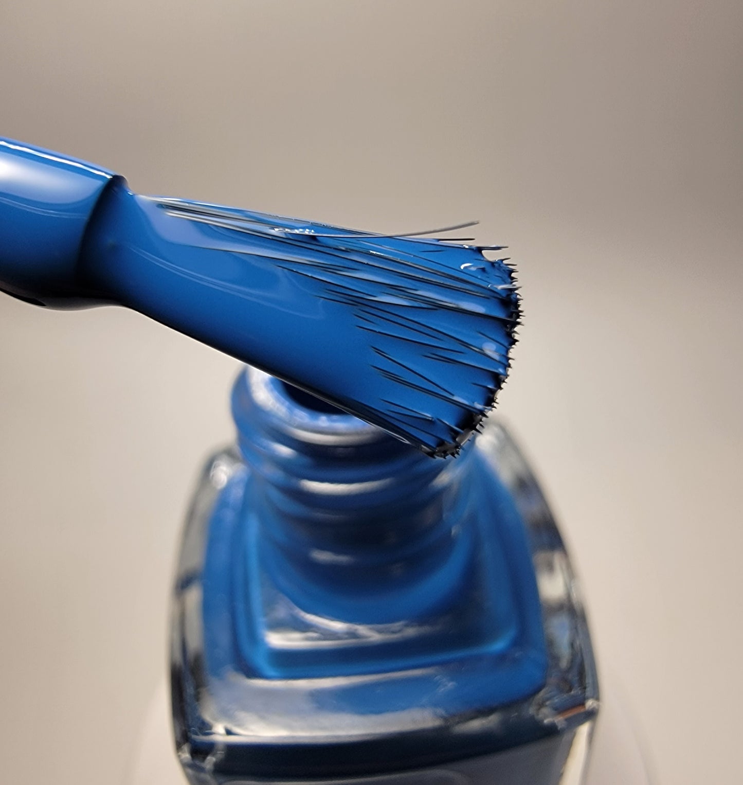 Blue (Primary)